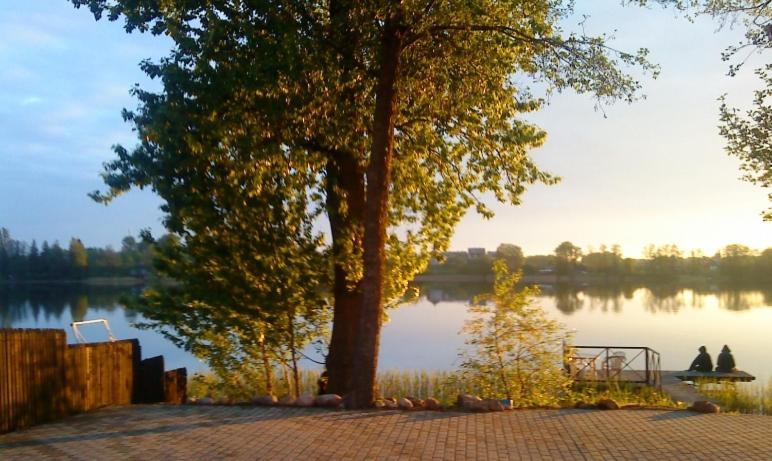 Ezerkiemis Hotel Trakai Bagian luar foto